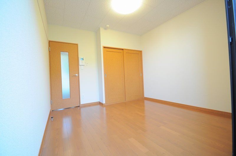 Furnished 1K Apartment in Ginowan, Okinawa - Zero Deposit - Thumbnail 4