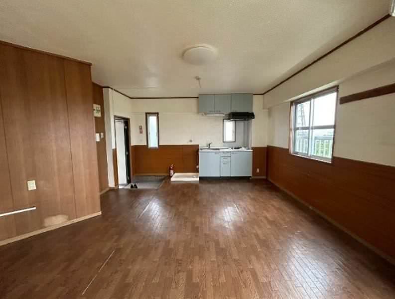 Hermes Five 1R Apartment for Rent in Uruma City, Okinawa - Thumbnail 3