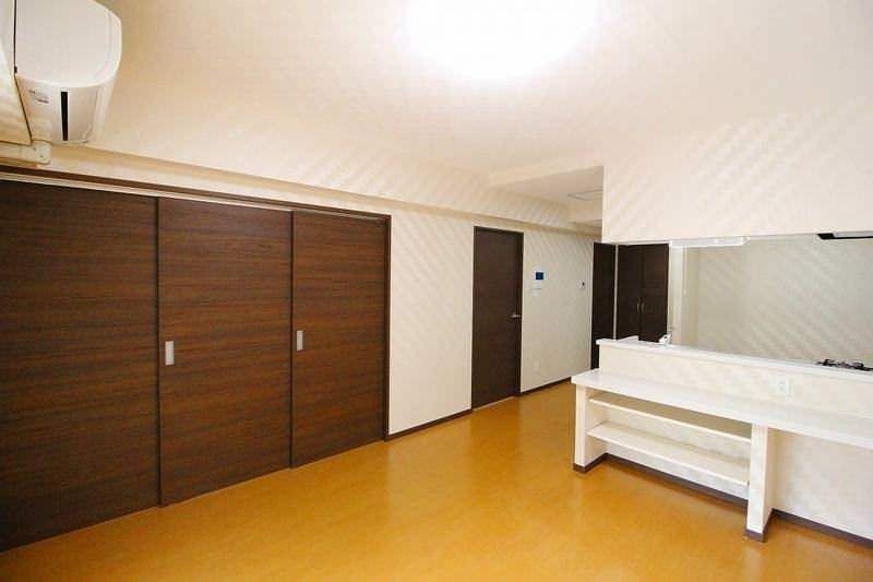 Gran Hill Court 406: 2LDK Apartment for Rent in Yonabaru, Okinawa - Thumbnail 3