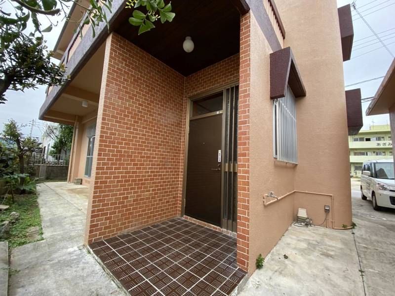 5LDK Rental House with Garden in Yonabaru, Okinawa - Thumbnail 3