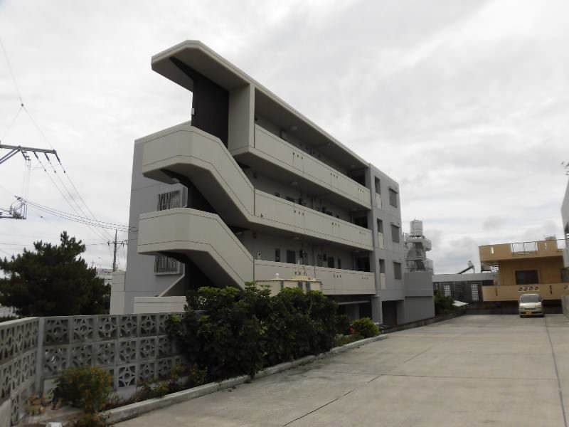1LDK Apartment for Rent in Urasoe City, Okinawa - Thumbnail 4