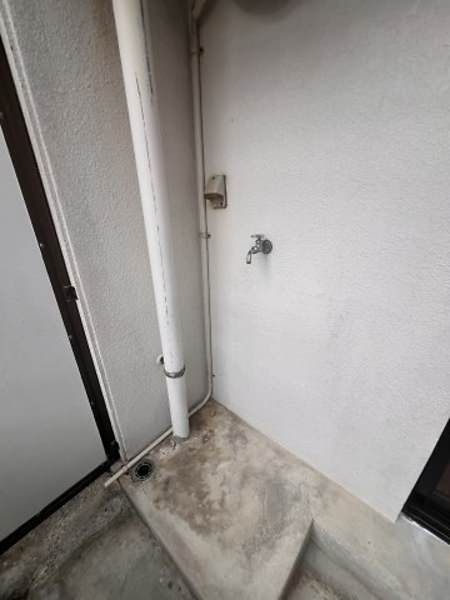 Thomas Mansion Shishima 1R Apartment for Rent in Ginowan, Okinawa - Thumbnail 2