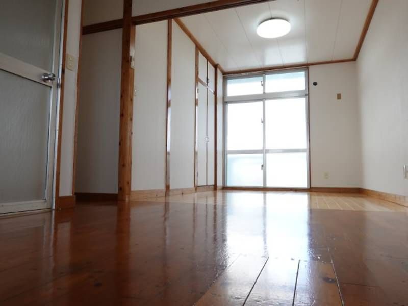2LDK Apartment for Rent in Ginowan, Okinawa - Thumbnail 3
