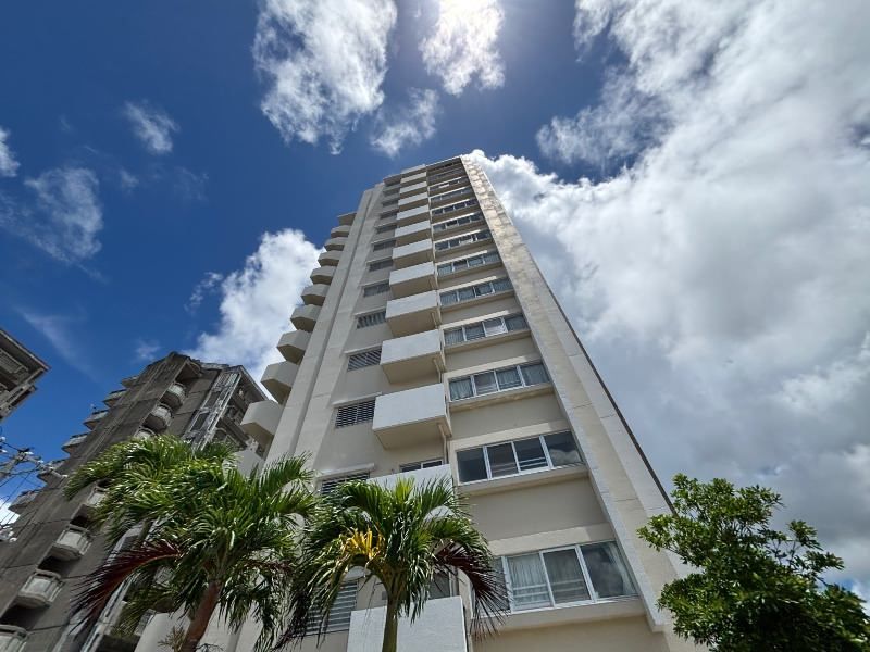 2LDK Apartment for Sale in Okinawa City's Comfort Yamazato Rycom Tower - Thumbnail 2