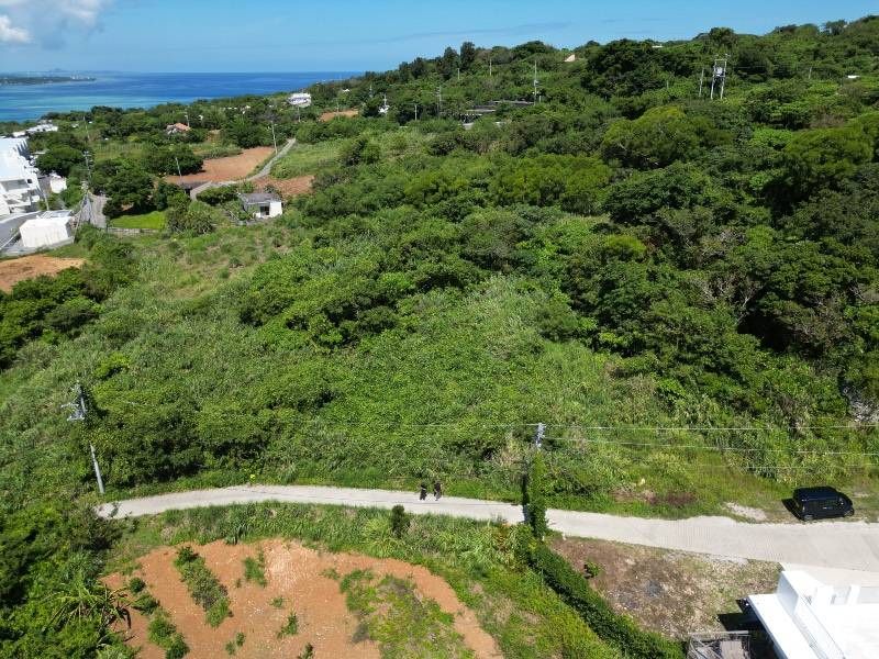 Land for Sale on Kouri Island, Okinawa - 595 sqm Plot - Thumbnail 4
