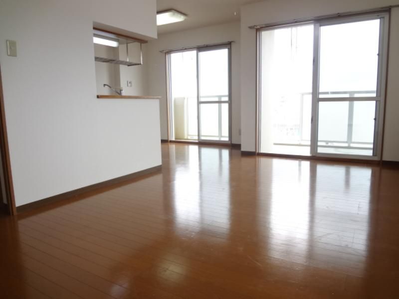 Rent 2LDK Apartment in Naha Goroku, 57 sqm, Free Parking - Thumbnail 4