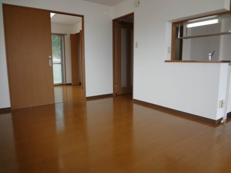 Rent 2LDK Apartment in Naha Goroku, 57 sqm, Free Parking - Thumbnail 3