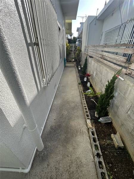 2LDK Detached House for Rent in Awase, Okinawa City - Thumbnail 3