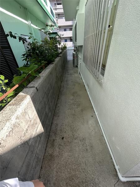 2LDK Detached House for Rent in Awase, Okinawa City - Thumbnail 4