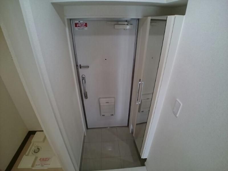 1K Apartment for Rent in Naha City, Okinawa - 7.3万円 - Thumbnail 2