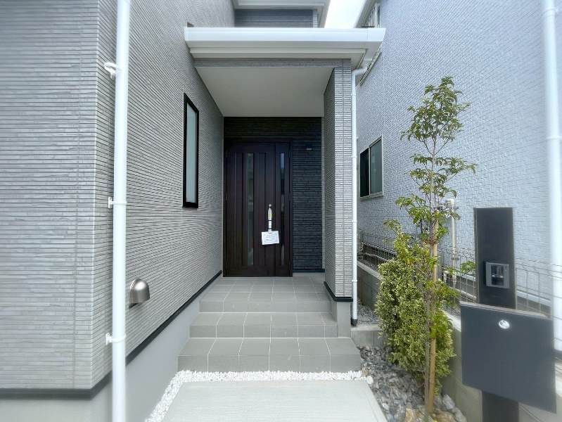New 4LDK House for Sale in Tomigusuku, Okinawa - Thumbnail 4