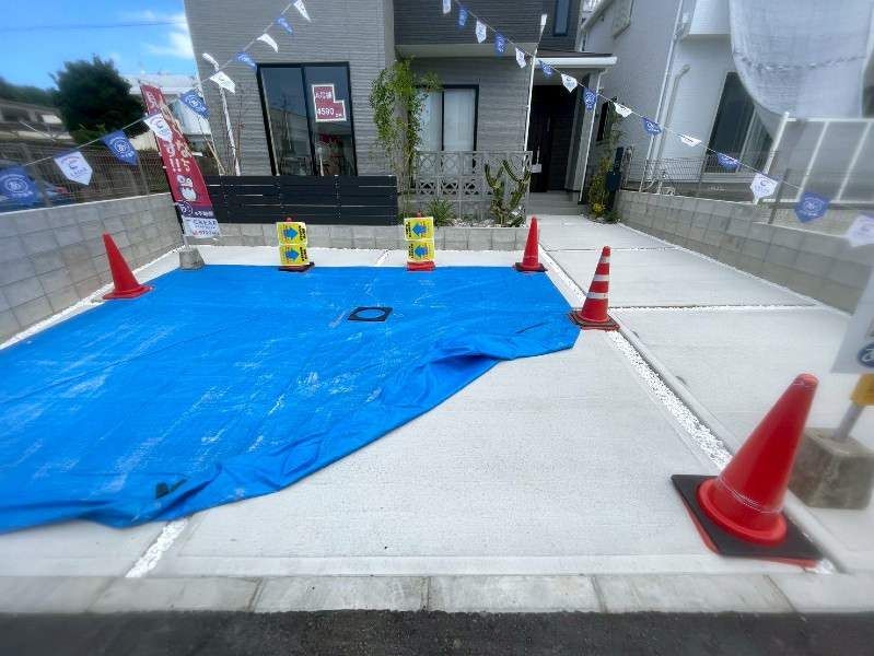 New 4LDK House for Sale in Tomigusuku, Okinawa - Thumbnail 2