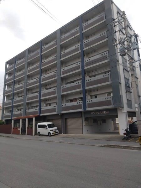 1LDK Apartment for Rent in Haebaru, Okinawa - Sun Terrace Tsukayama - Thumbnail 2