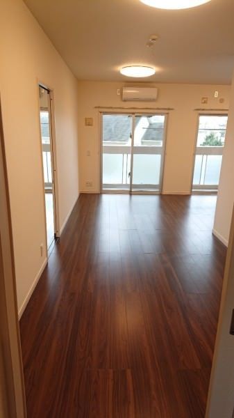 2LDK Apartment for Sale in Miyazato, Okinawa City - Thumbnail 2