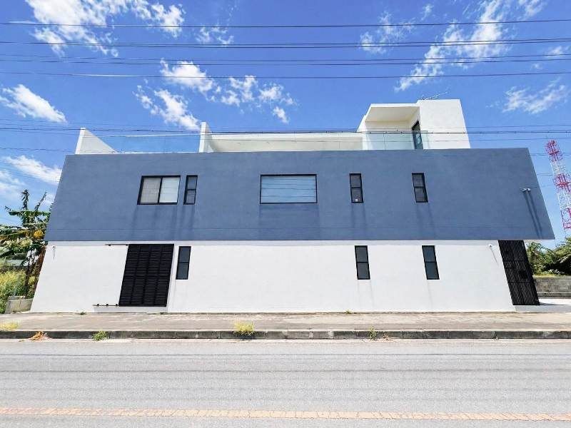 3LDK Reinforced Concrete House for Sale in Yomitan, Okinawa - Thumbnail 3