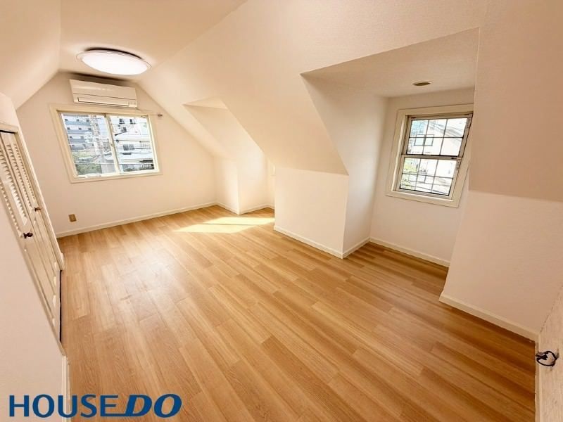 Shop with Residence for Sale in Chatan, Okinawa - 3LDK - Thumbnail 2