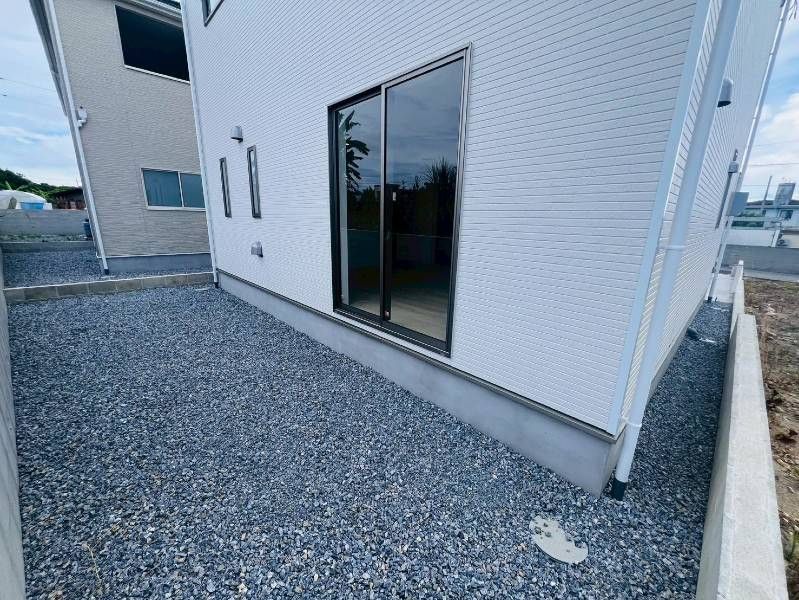 ZEH Standard 4LDK House in Itoman City, Okinawa - Thumbnail 3