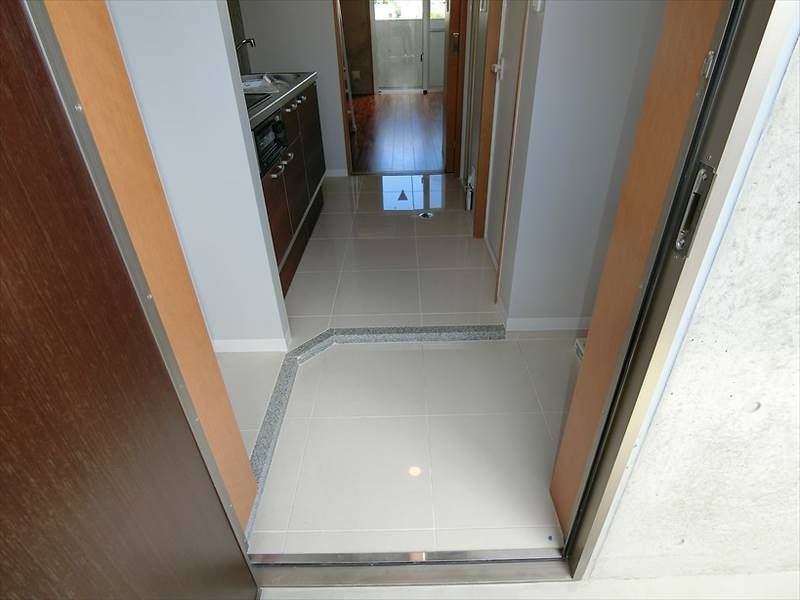 1K Apartment for Rent in Matsugawa, Naha, Okinawa - No Deposit - Image 1