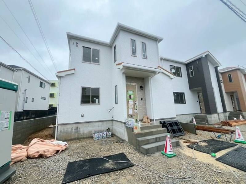 New 4LDK House for Sale in Kakazu, Ginowan City, Okinawa - Thumbnail 2