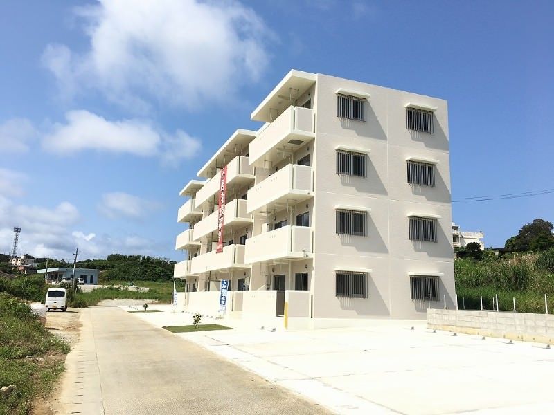 Oasis Ikenomiya II 2LDK Apartment for Rent in Nago, Okinawa - Thumbnail 2