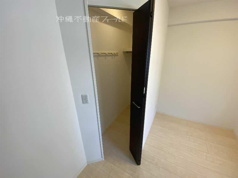 1LDK Apartment for Rent near Asato Station, Naha, Okinawa - Thumbnail 2