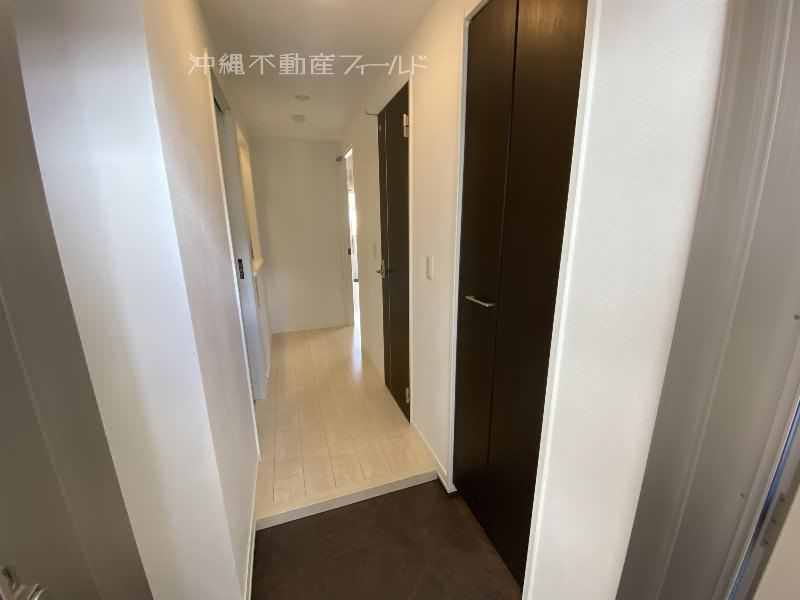 1LDK Apartment for Rent near Asato Station, Naha, Okinawa - Thumbnail 3