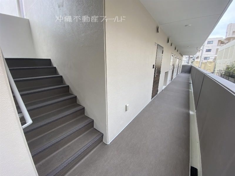 Modern 1LDK Apartment for Rent in Naha, Okinawa - 40.08 sqm - Thumbnail 2