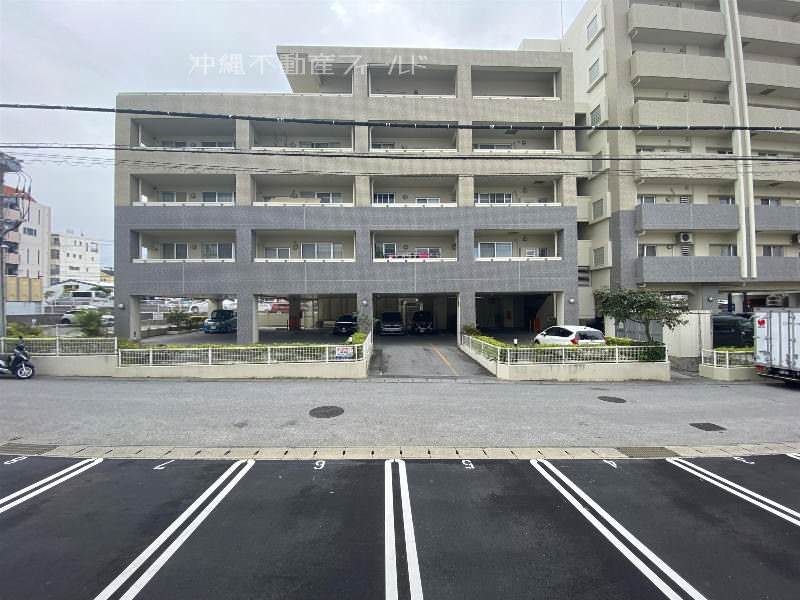Modern 1LDK Apartment for Rent in Naha, Okinawa - 40.08 sqm - Thumbnail 3