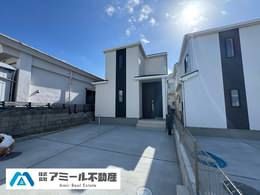 5LDK Reinforced Concrete House for Sale in Yomitan, Okinawa - Thumbnail 3