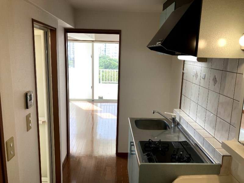 1K Apartment for Rent in Naha City, Okinawa - No Deposit - Thumbnail 4