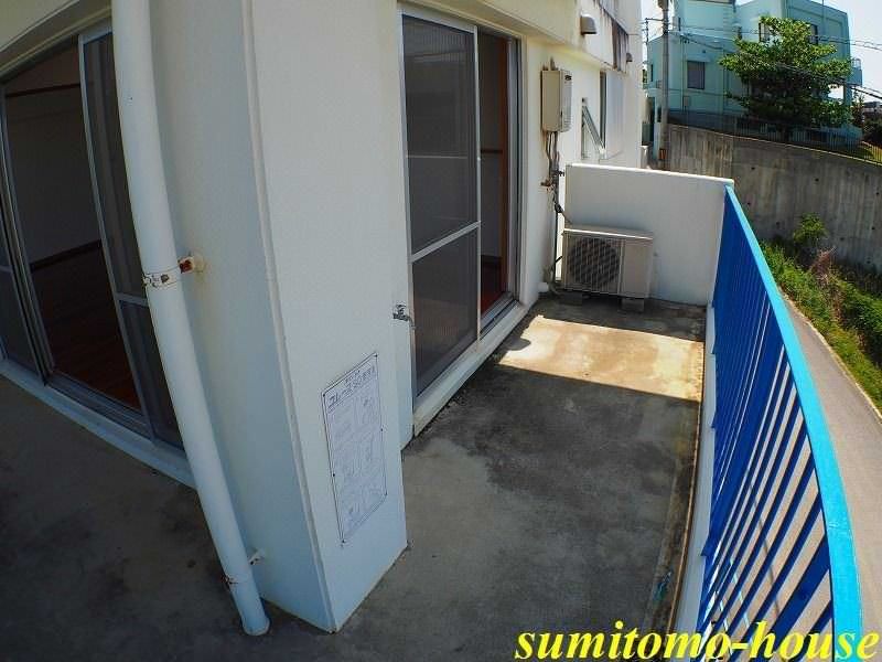 Ocean View 2LDK Apartment for Rent in Yomitan Village, Okinawa - Thumbnail 4