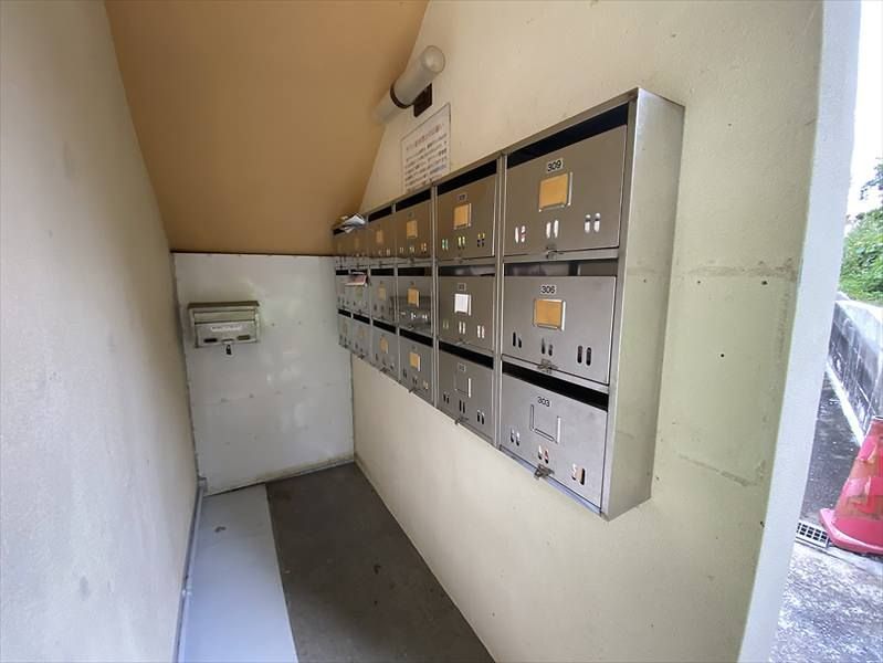 Showrise M 1K Apartment for Rent in Urasoe, Okinawa - Thumbnail 2
