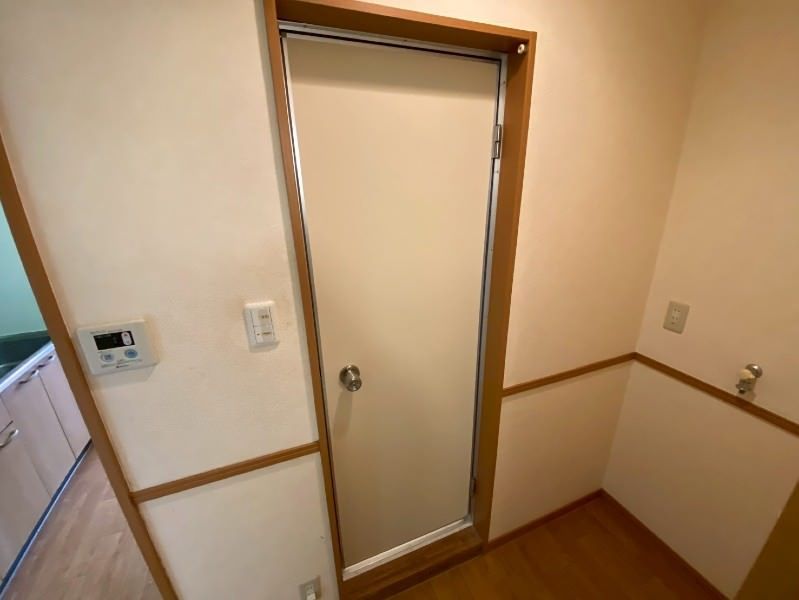 Grace Miyagi 1K Apartment for Rent in Ginowan, Okinawa - Thumbnail 3