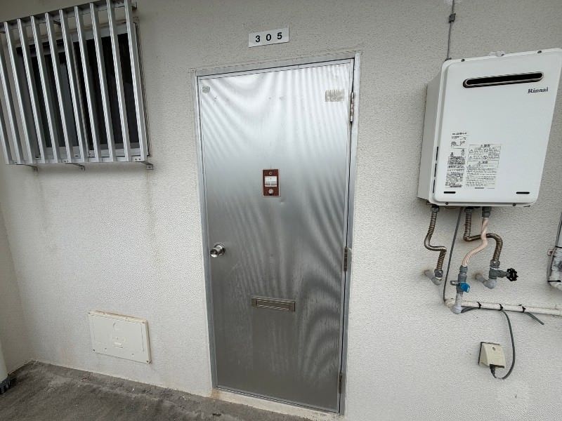 2DK Apartment for Rent in Onaka, Nishihara Town, Okinawa - Thumbnail 3
