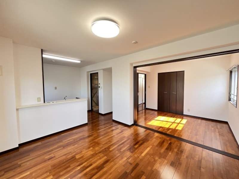 2LDK Apartment for Rent in Shikina, Naha, Okinawa - Thumbnail 4