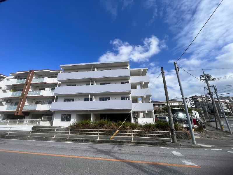 MAISON ACACIA 2LDK Apartment for Rent in Nanjo City, Okinawa - Thumbnail 2