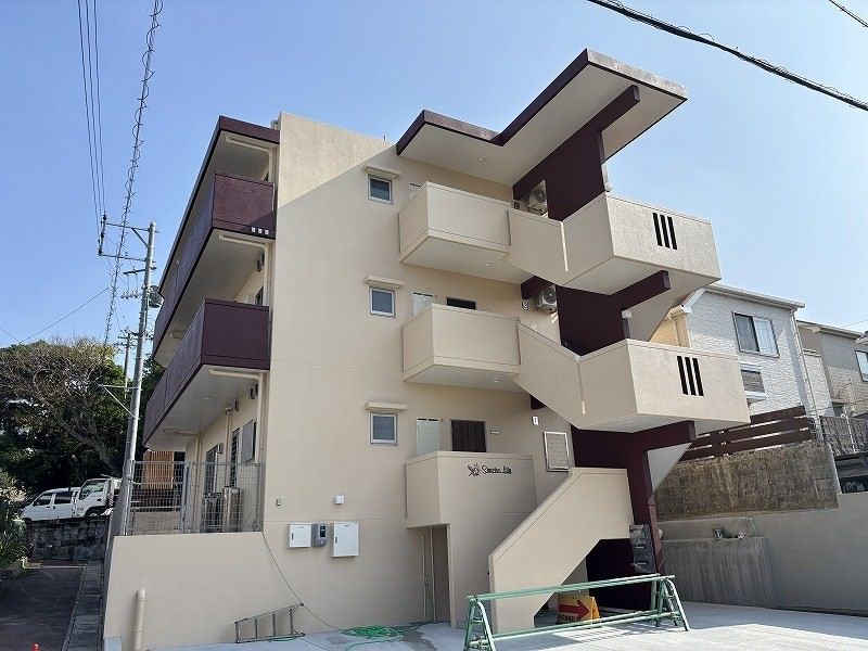 New 3LDK Apartment for Rent in Okinawa City's Yamaguchi - Thumbnail 2