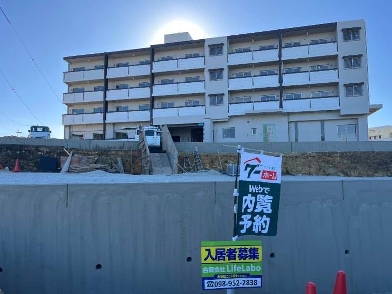 Modern 2LDK Apartment for Rent in Uruma City, Okinawa - Thumbnail 3
