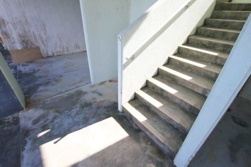2DK Apartment for Rent in Nanjo City, Okinawa with Separate Bath/Toilet - Thumbnail 4