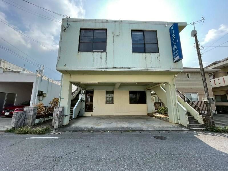 3LDK Reinforced Concrete House for Sale in Uruma City, Okinawa - Thumbnail 2