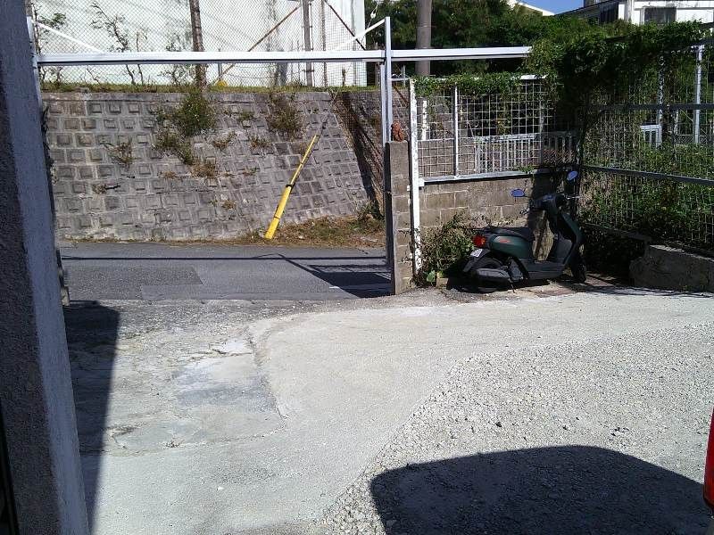 2LDK House for Rent with Garden & 3 Parking in Urasoe Maeda - Thumbnail 3