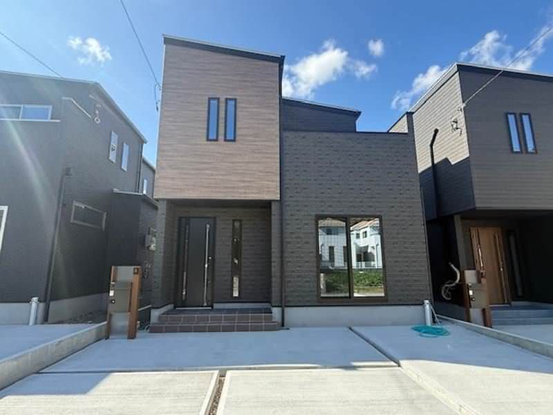 New 4LDK Energy-Efficient House for Sale in Uruma, Okinawa - Thumbnail 3