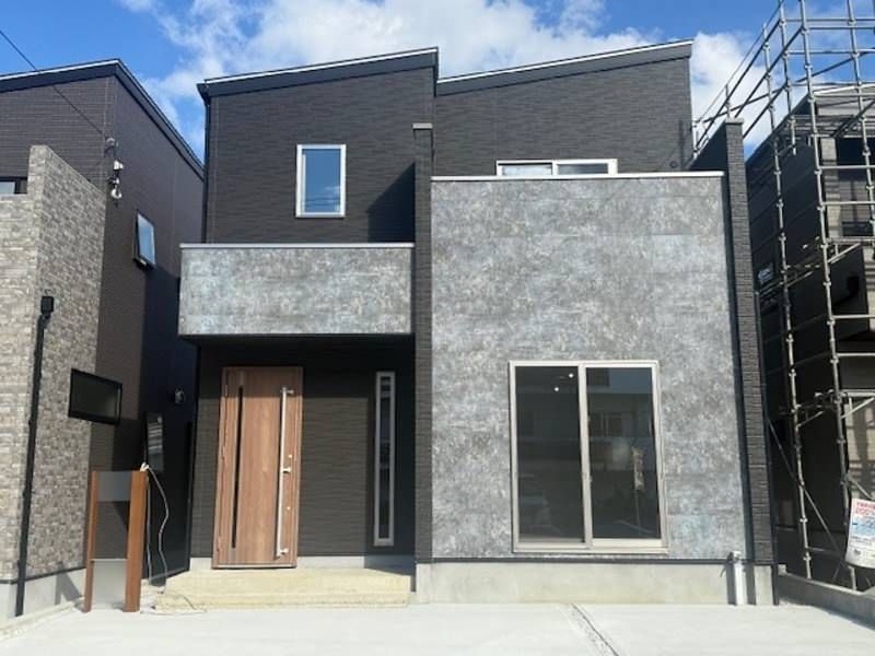 New 4LDK Energy-Efficient House for Sale in Uruma, Okinawa - Thumbnail 4