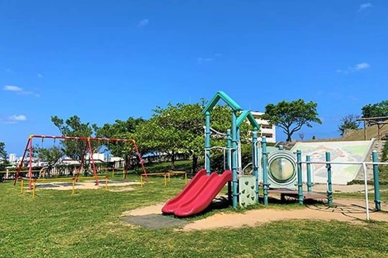 Refurbished 3LDK Corner Apartment near Shikinaen Garden, Naha - Thumbnail 3