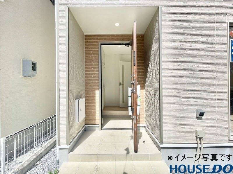New 4LDK Detached House in Urasoe City, Okinawa - Thumbnail 2