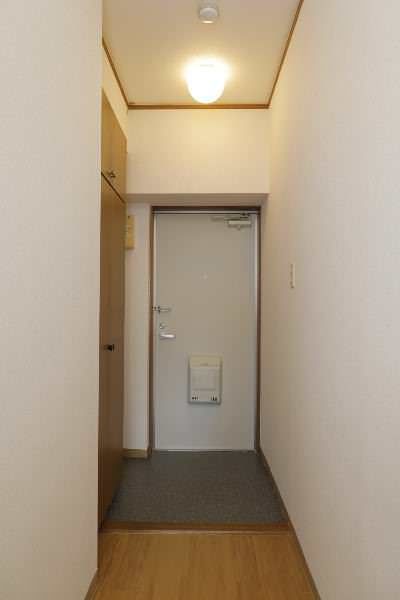 Sunny Hill 2DK Apartment for Rent in Nishihara, Okinawa - Thumbnail 3