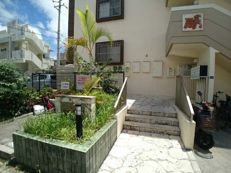 Modern 1LDK Apartment for Rent in Naha, Okinawa - Riverside Yone - Thumbnail 2