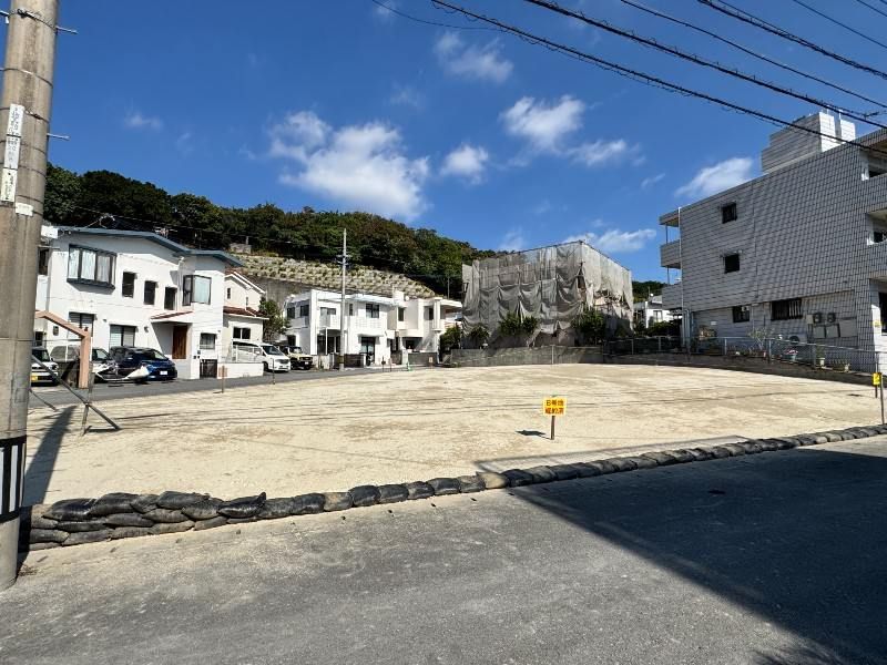 Building Plot in Tomigusuku, Okinawa with Custom RC Home - Thumbnail 3