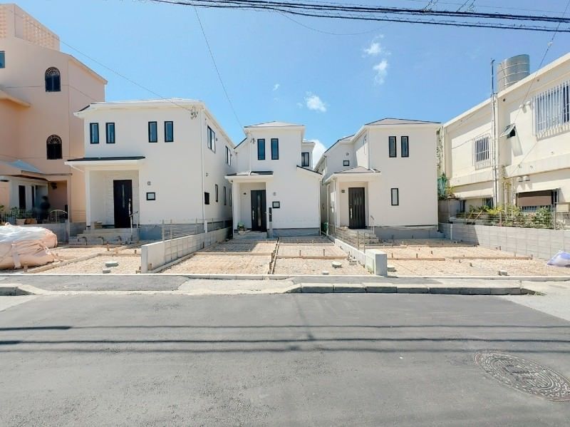 New 3LDK House for Sale in Yomitan, Okinawa - Thumbnail 2