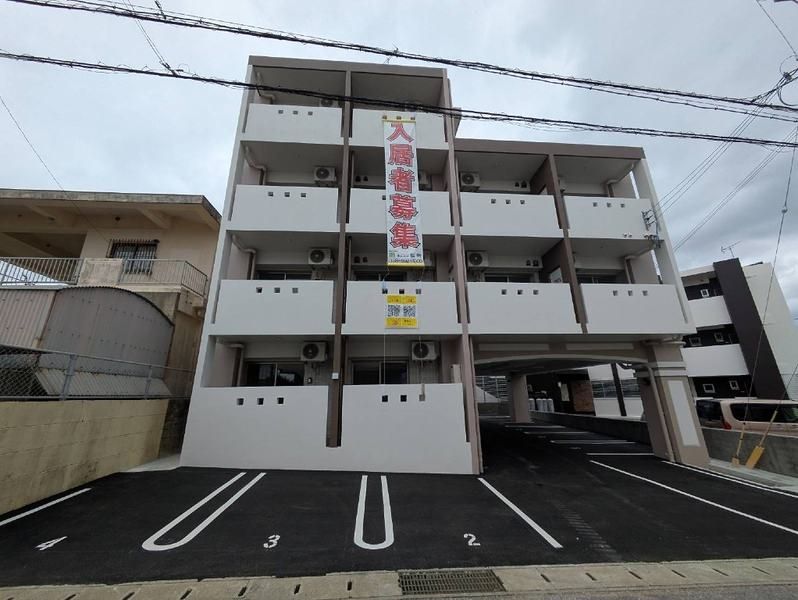 New 1DK Apartment for Rent in Uechi, Okinawa City - Image 1